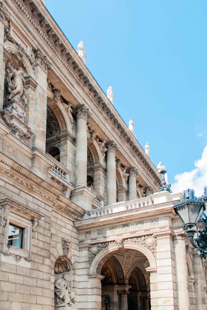 budapest operastate3 683x1024 - BLOG